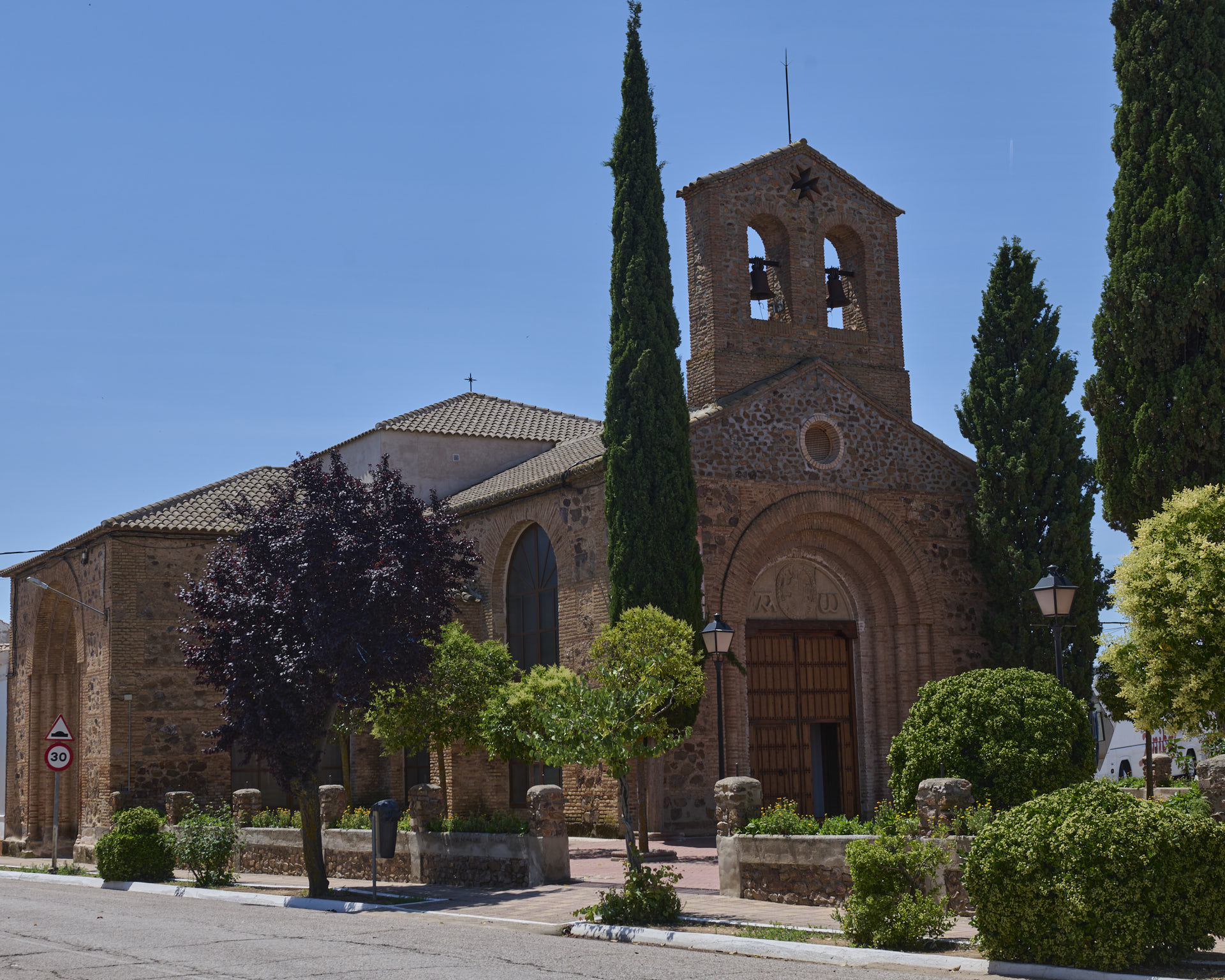 Imagen de la parroquia de nuestra señora del gran Consejo en el municipio de Puerto Lápice